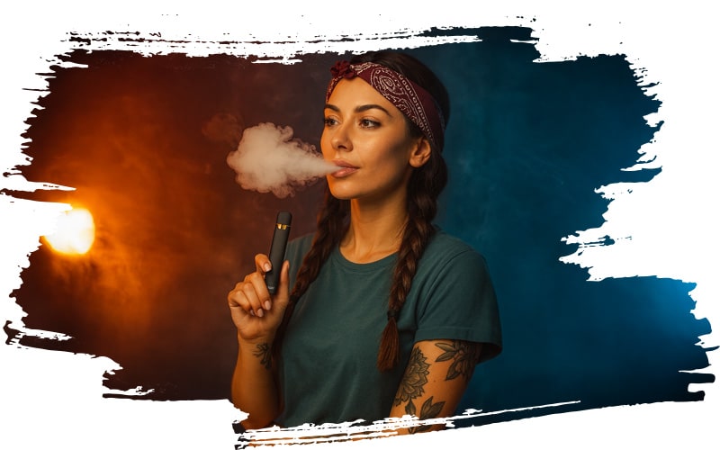 Frau mit rotem Kopftuch genießt ihren HHZ Vape